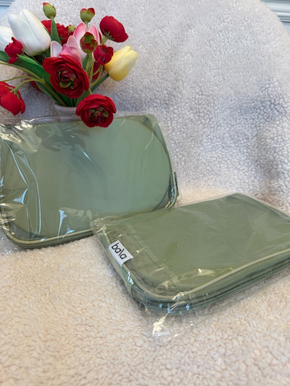 Bala Sage Green Capsule Sliders Set